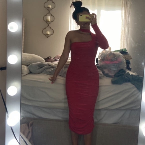 Red one sleeve midi dress - Picture 3 of 5